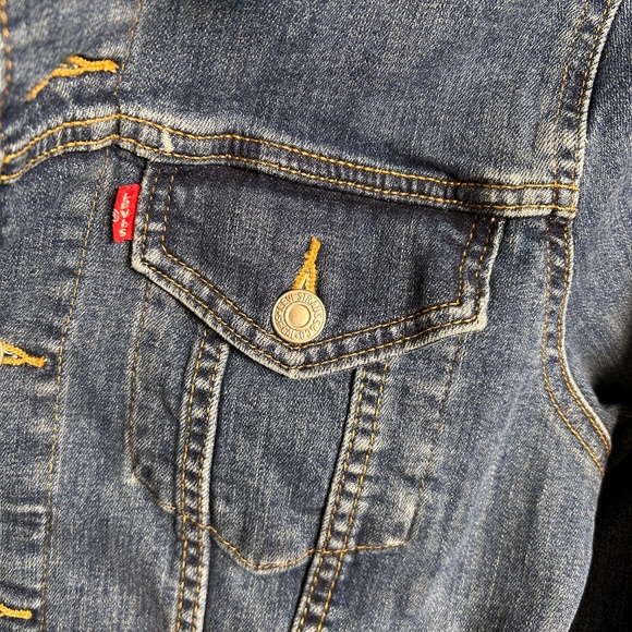Levi’s Jean Jacket Size L - Picture 5 of 10